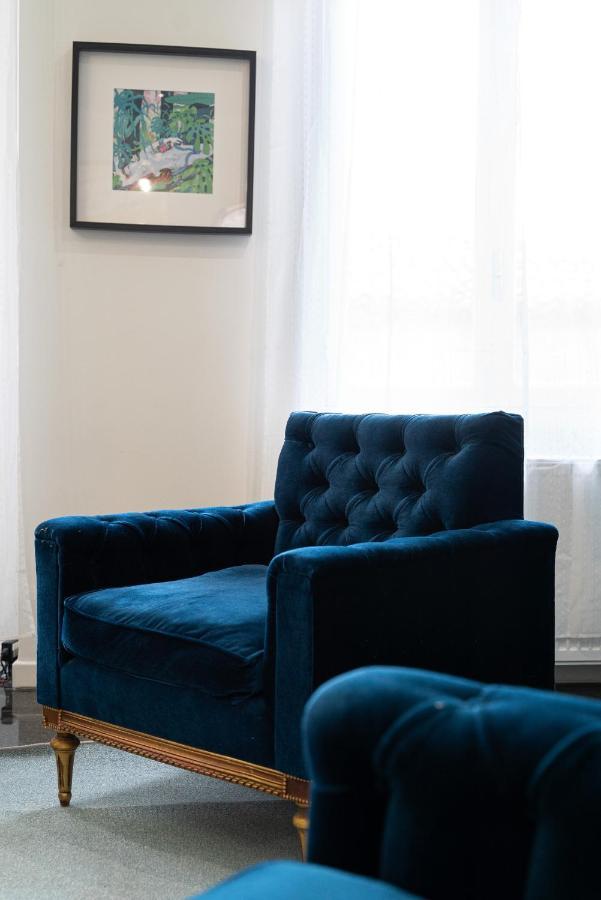 Spacious & Artistic Retro 2Bd Apt With Sauna Athene Buitenkant foto