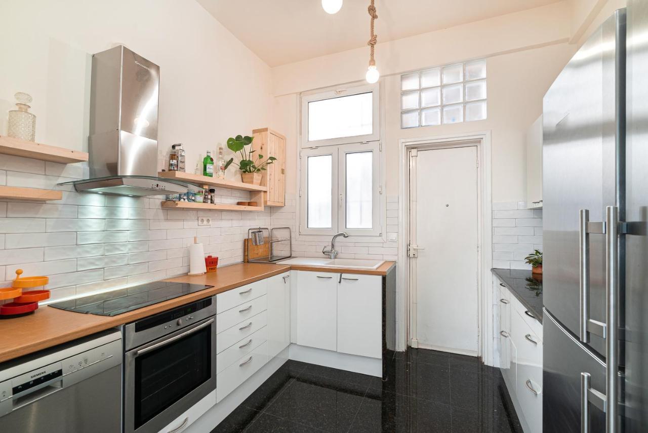 Spacious & Artistic Retro 2Bd Apt With Sauna Athene Buitenkant foto